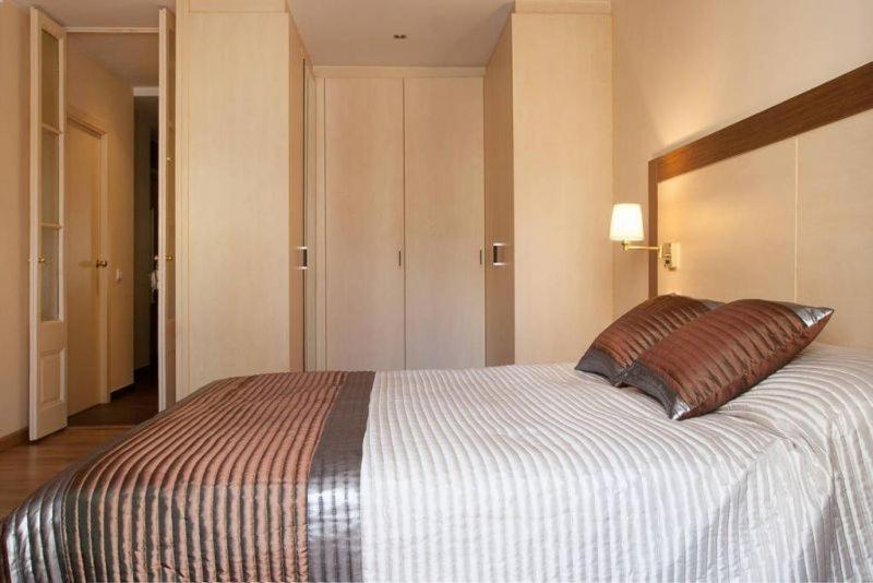El Born - Spacious 2 Bedrooms Barcelona Ngoại thất bức ảnh